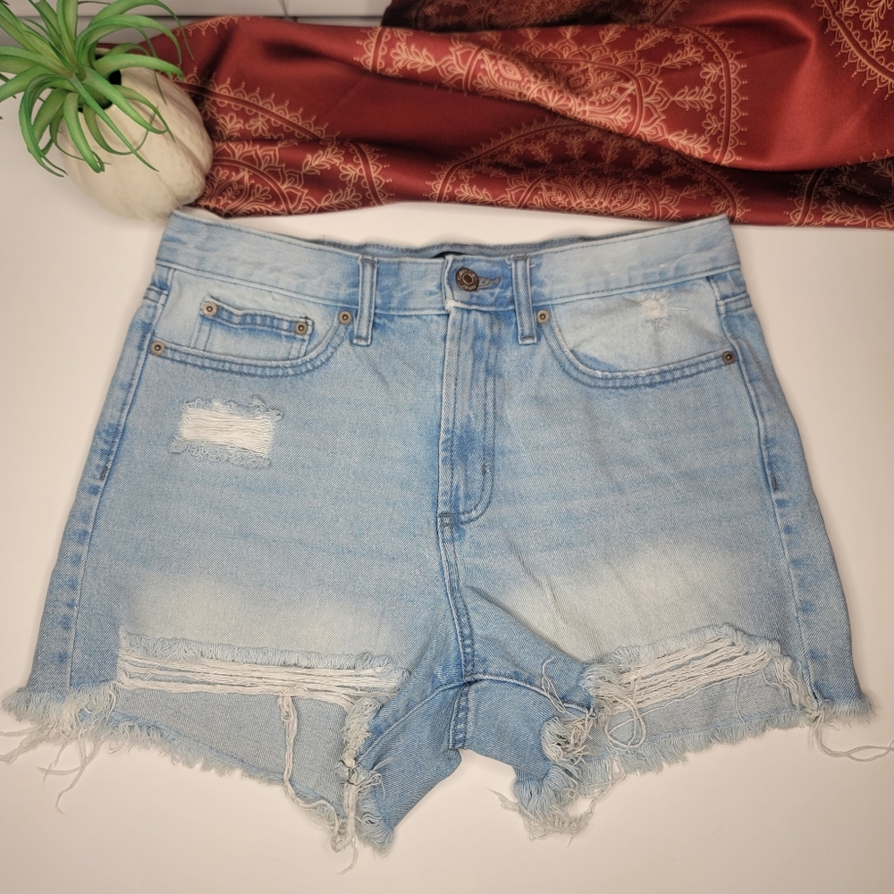 Calvin Klein Shorts Distressed Denim Size 6/28